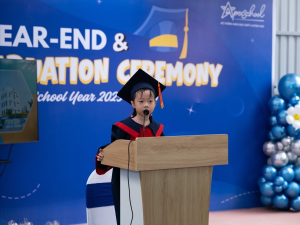 Đong đầy cảm xúc tại Lễ tốt nghiệp của các bạn nhỏ Apexschool