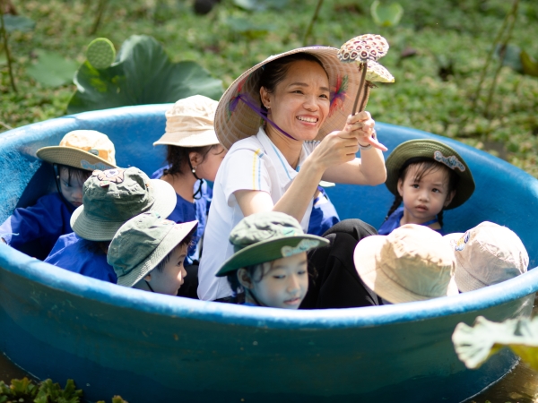 Apexschool Students Enjoy a Memorable Field Trip to Sunshine Farm