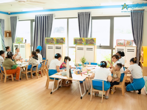 Bí Quyết Giúp Bé Vui Vẻ, Tự Tin Khi Đến Trường Mầm Non