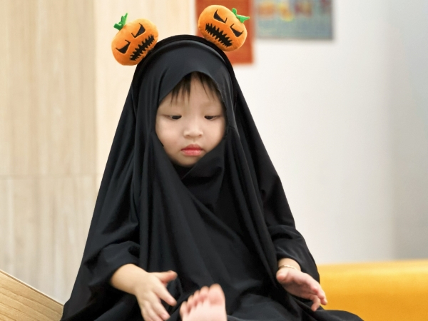 Những Phù Thủy Nhỏ Đáng Yêu Tại Lễ Hội Halloween Của Apexschool
